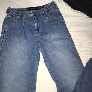 Hollister Mom Jeans